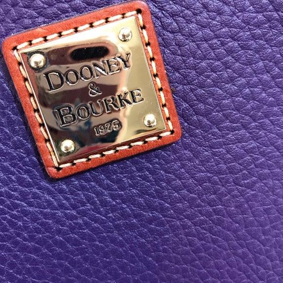 Dooney & Bourke Top Zip Satchel in Plum #R1205 - Picture 2 of 8